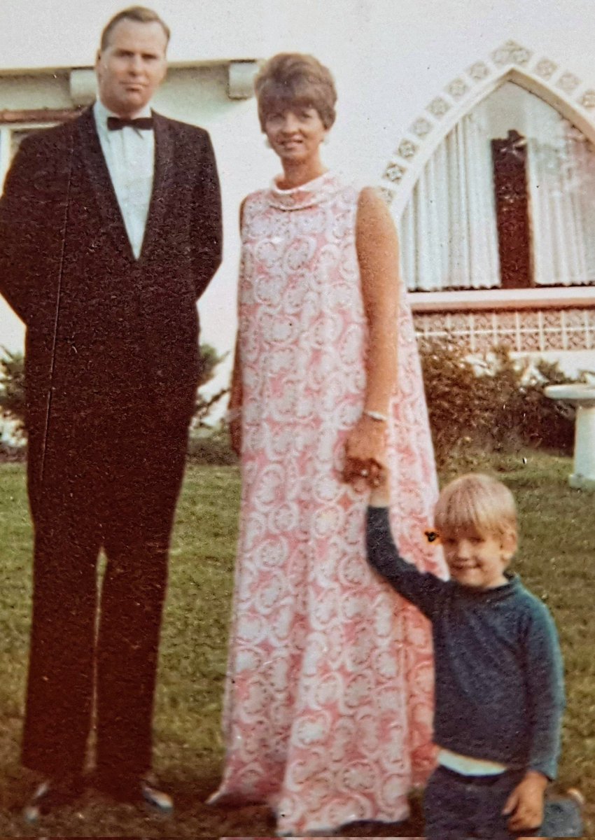 Today, I'm thinking about my mom on her heavenly birthday...🎉🎂❤️ And, missing dad, too...❤️