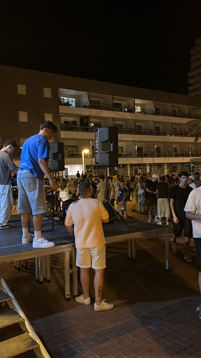 Fiestas de pueblo bars