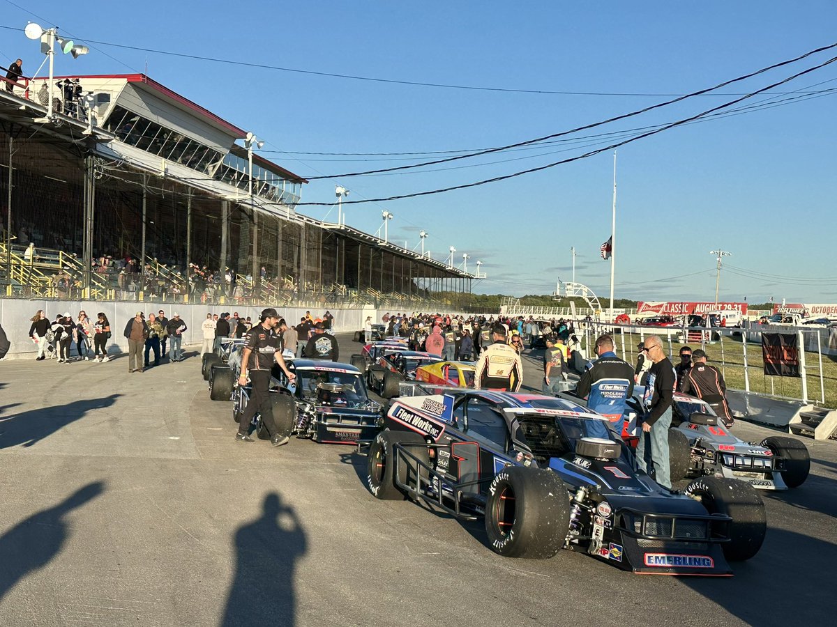 OswegoSpeedway's tweet photo. βοΈ The NASCAR Whelen Modified Tour autograph session was a big hit with fans this evening!
Now the XMR Sportsman Modifieds are taking the green flag here at the Steel Palace! π’
#SportModXMR | #SportsmanModifieds | #BudClassicWeekend69 | #SteelPalace https://t.co/wAUnFdg1zs
