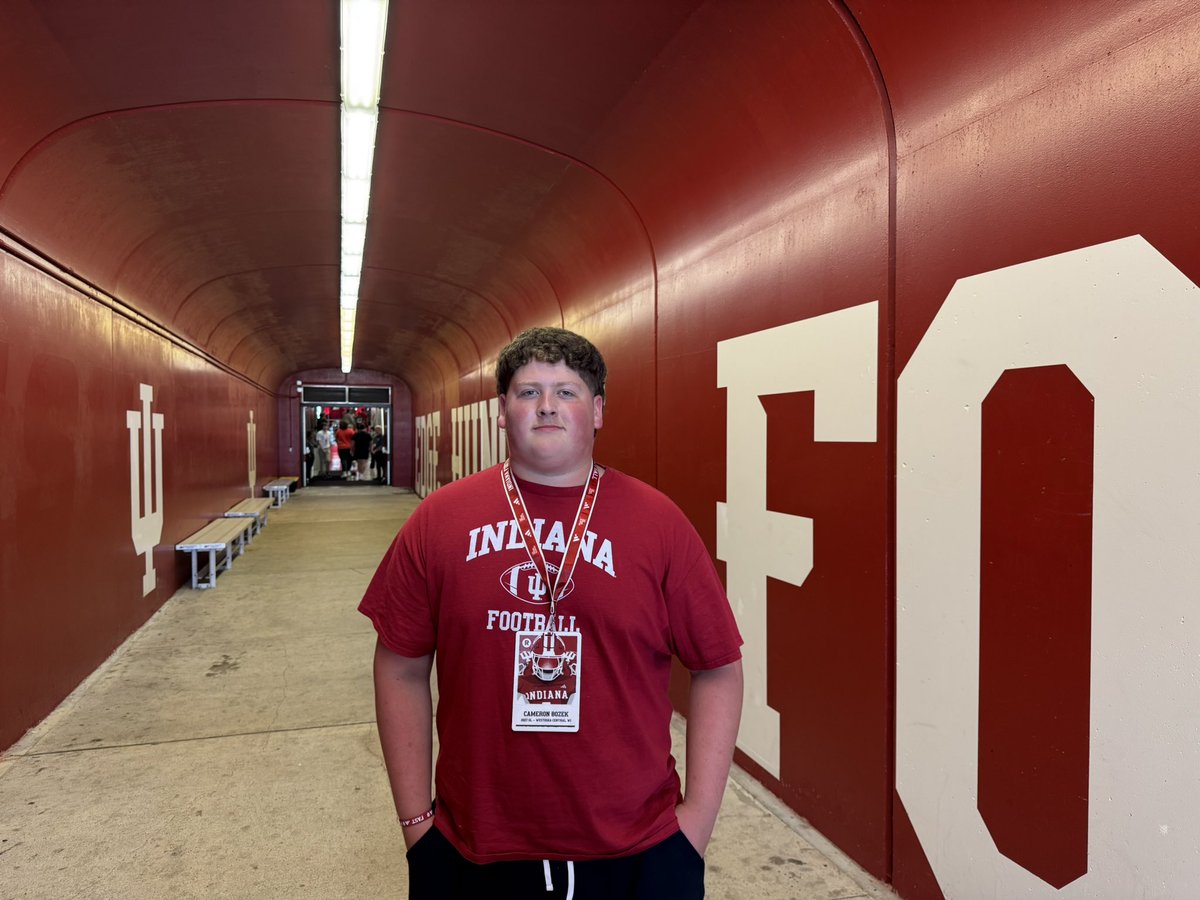 Camboz7774's tweet photo. I had an amazing time @IndianaFootball today. IU with the win, 27-14. What a great experience. Thanks once again to @MattWilsonDPP for having me out.
@WestoshaFBall
@OLMafia https://t.co/MnMOzNwEpI