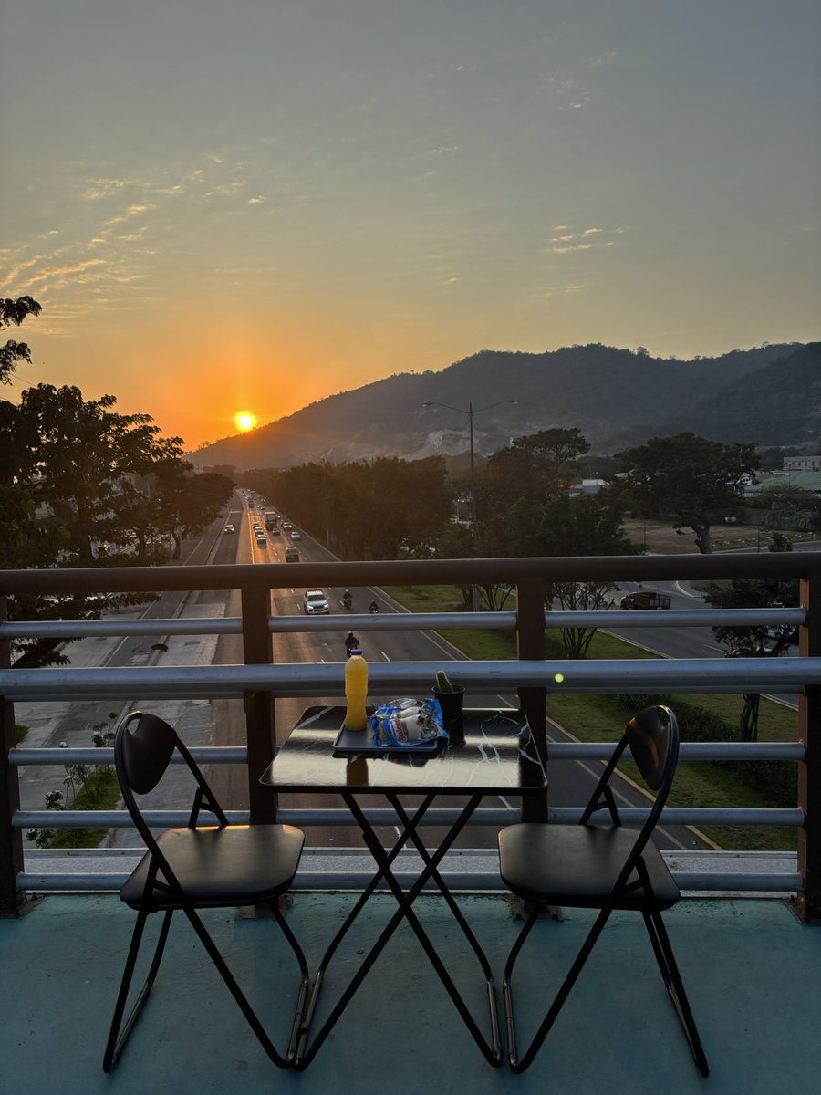 Luis Alfonso Saltos (@alfonso_saltos) on Twitter photo Los pasos peatonales de #ViaAlaCosta el mejor spot para disfrutar un atardecer en #Guayaquil disfrutando un rico helado de Salcedo.
Creando un nuevo #espaciopublico, y continuar #construyendolaciudaddetodos
<a href="/aquilesalvarez/">Aquiles Alvarez Henriques</a> Los pasos peatonales de #ViaAlaCosta el mejor spot para disfrutar un atardecer en #Guayaquil disfrutando un rico helado de Salcedo.
Creando un nuevo #espaciopublico, y continuar #construyendolaciudaddetodos
<a href="/aquilesalvarez/">Aquiles Alvarez Henriques</a>