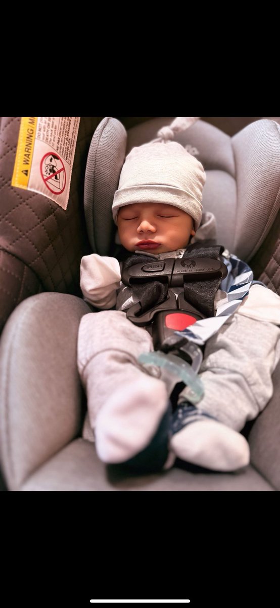 Gabirel205's tweet photo. Newest fan to the crew. Kiké David Serrano. Named after our favorite Dodger! @Dodgers @kikehndez https://t.co/e3qIa7LW72