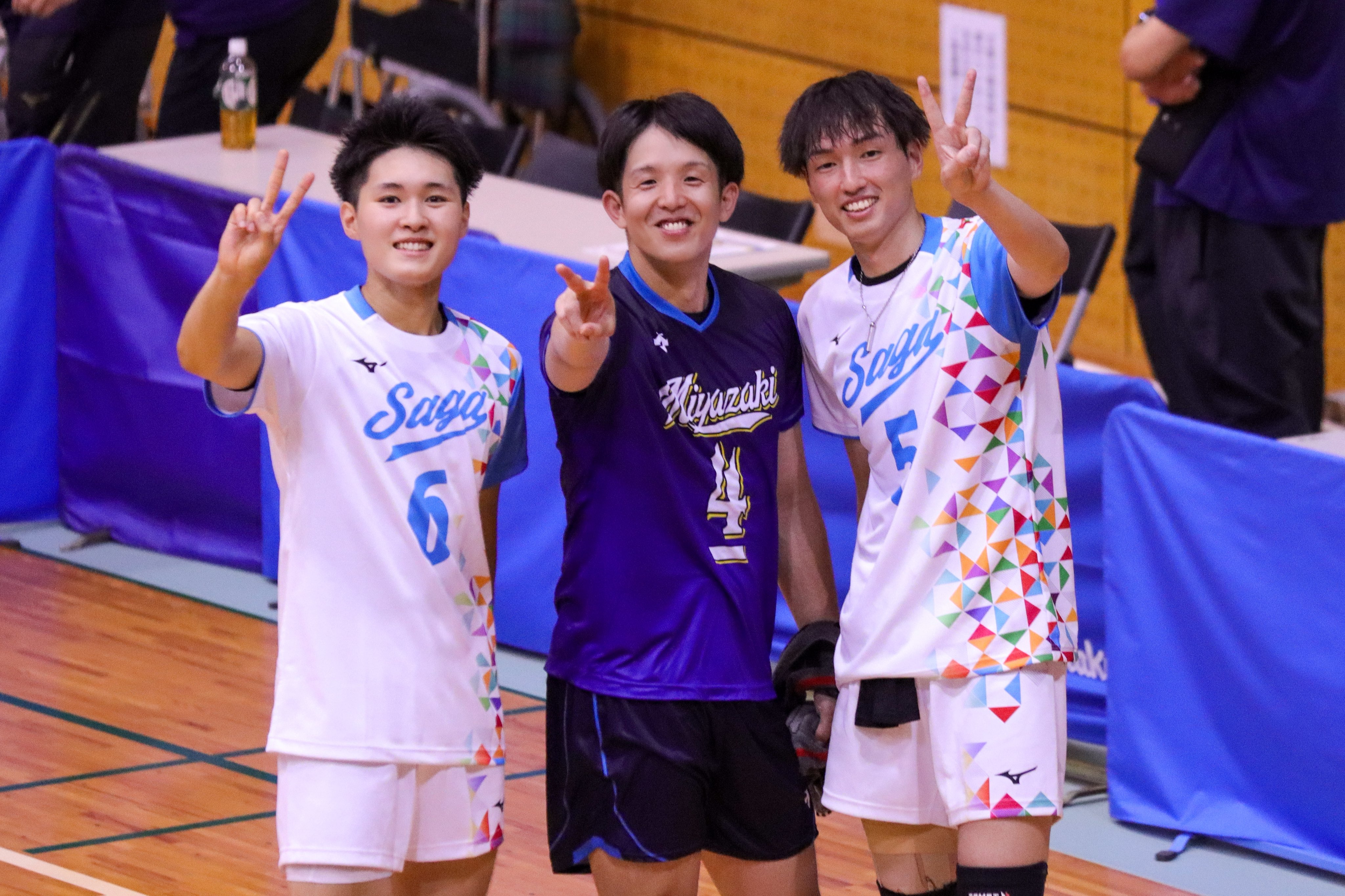 Vリーグ トレカ男子バレーボール長友優磨選手　21枚セット 長友優磨 - Cerca / X