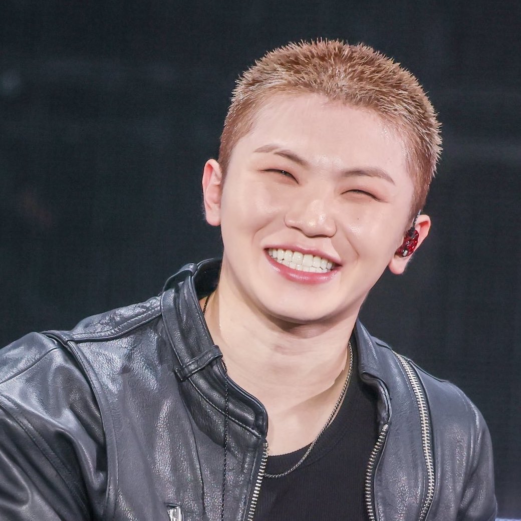 I am literally gonna imprint this smile in my head until he returns 🥹