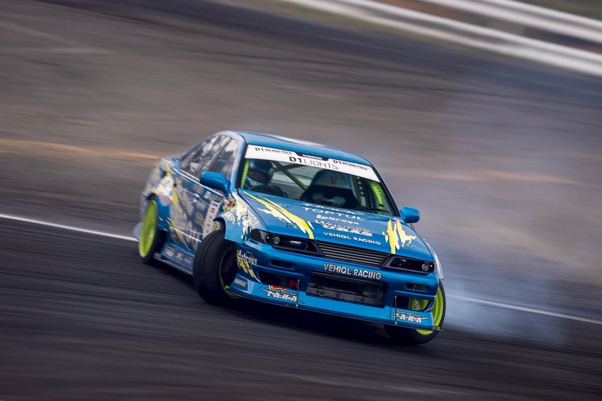 Ｄ１LightsRd.5
エビスサーキット
は予選落ち…
今日のRd.６でまきかえします！！！
応援よろしくお願いします＼(^o^)／

#CarServiceAIROU #carserviceairou #カーサービスアイルー #アイルー #d1 #d1lights #にゃん #吉村旭人 #31 #ゼッケン31 #ドラえもんブルー  #ドリフト #a31 #セフィーロ