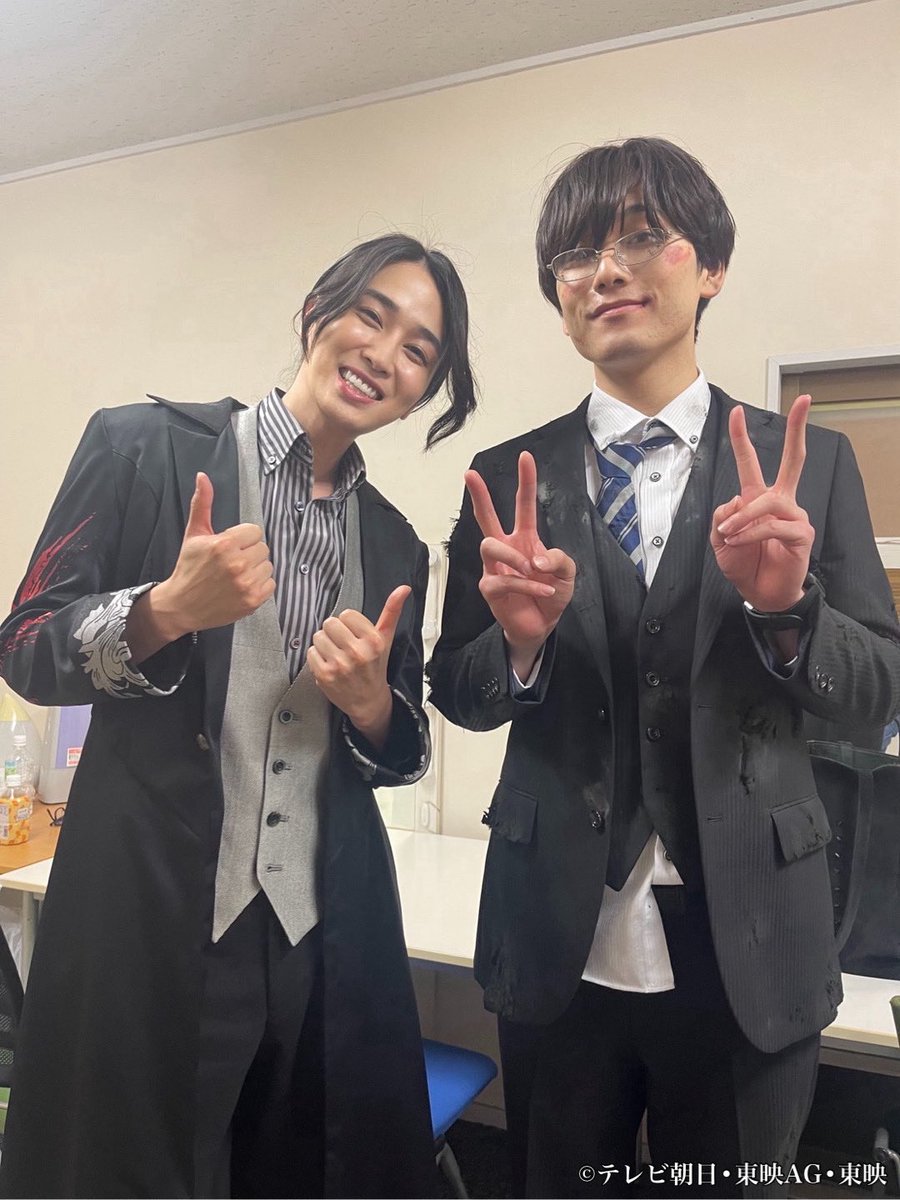 クオン&amp;設名❌❌
実は僕が戦隊出演にあたって事前に相談をした1人です🤫
なので亜飛夢さんから最初LINEで出演連絡来て飛び跳ねちゃったよねー笑
#ゴジュウジャー　
#広川と田坂ではありません笑