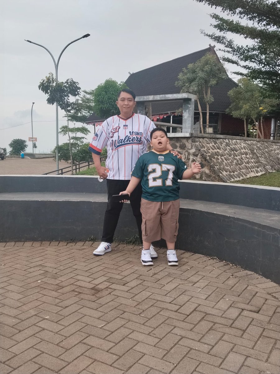 oV_java's tweet image. Jalan Kwini 1