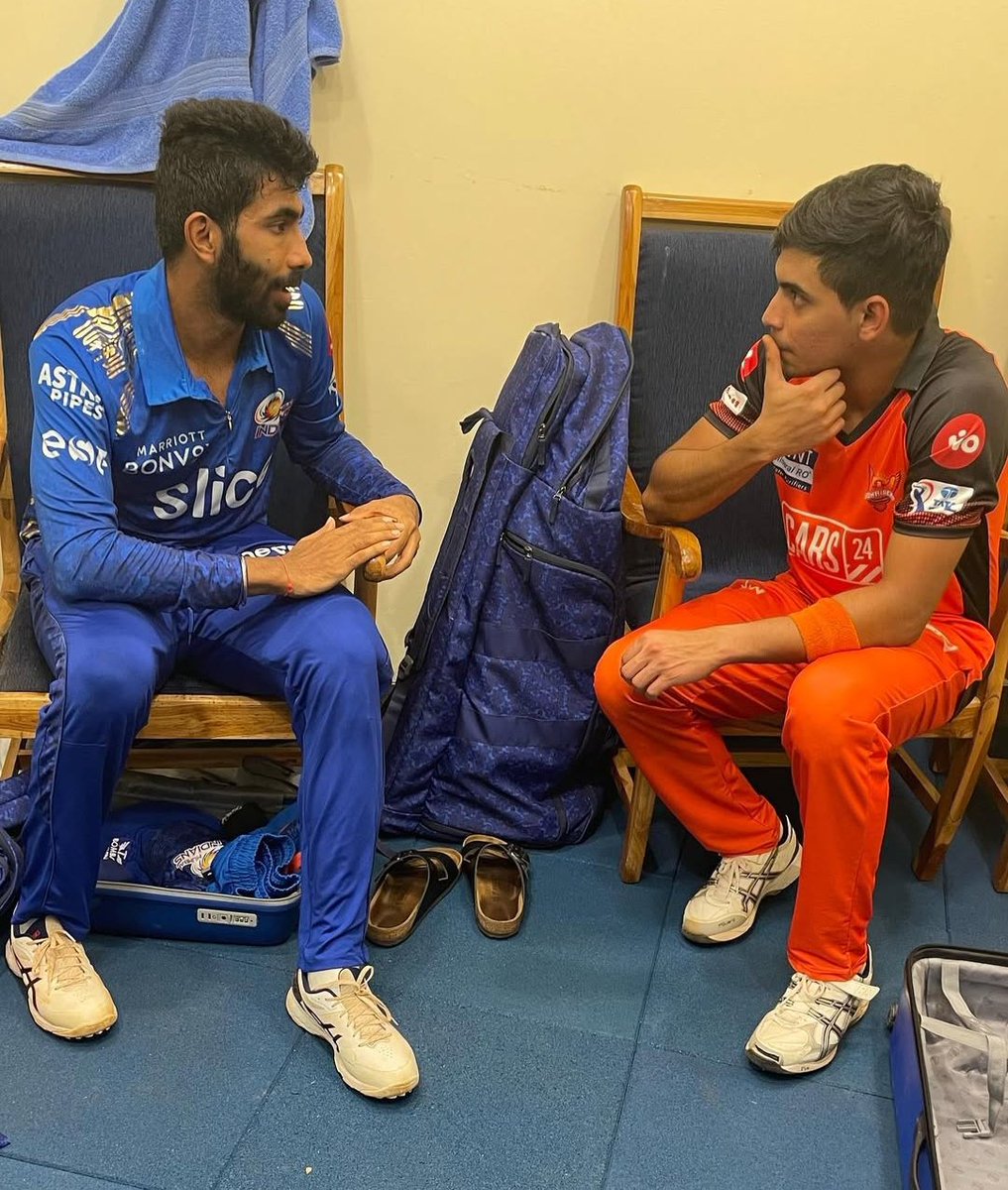 MIPaltanFamily's tweet photo. Kartik Tyagi in UPT20 league

3-0-15-2
2.3-0-26-0
4-0-28-2
4-0-27-1
2.2-0-9-2
4-0-42-2
4-0-33-4 https://t.co/td7V7A6gMC
