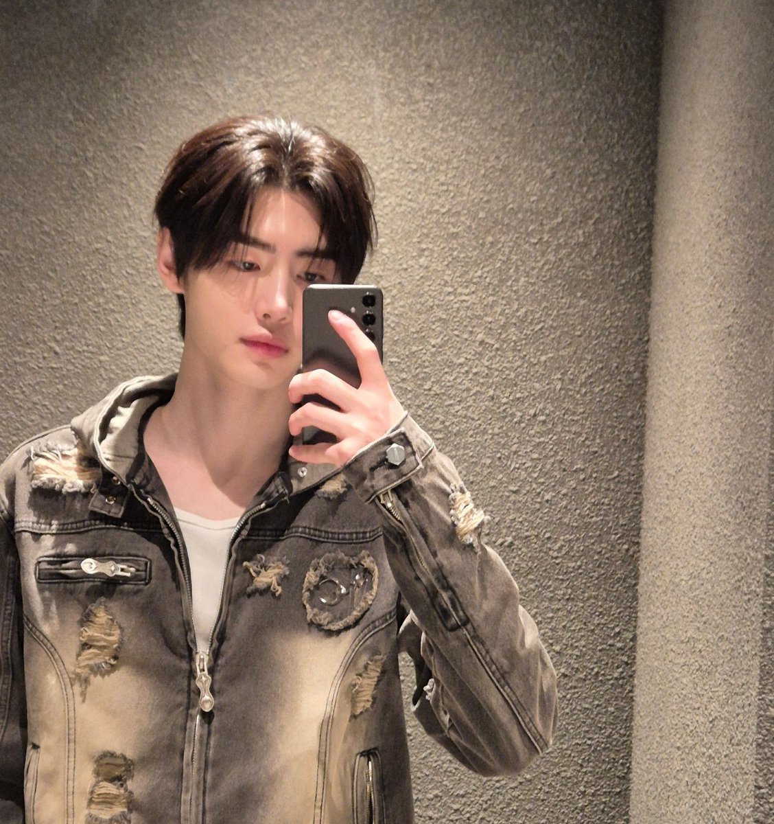 iceanddeer🦌❄ tweet media