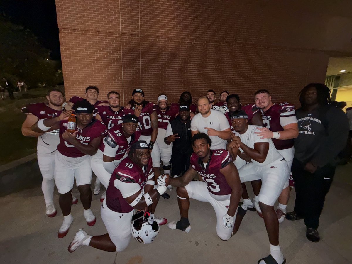 Good win tonight Dawgs did their thing.. Got to keep getting better but good start! #DAWGS