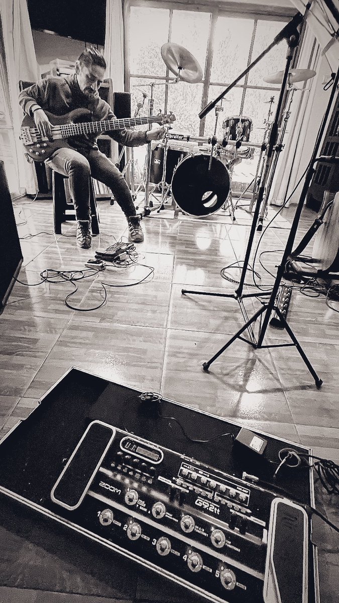 RamirezAlujas's tweet image. Una sonora tarde de sábado en los estudios @SoundCraftLab en Pirque [Agosto 2025] @redmatriz #SoundCraftLab #SCL