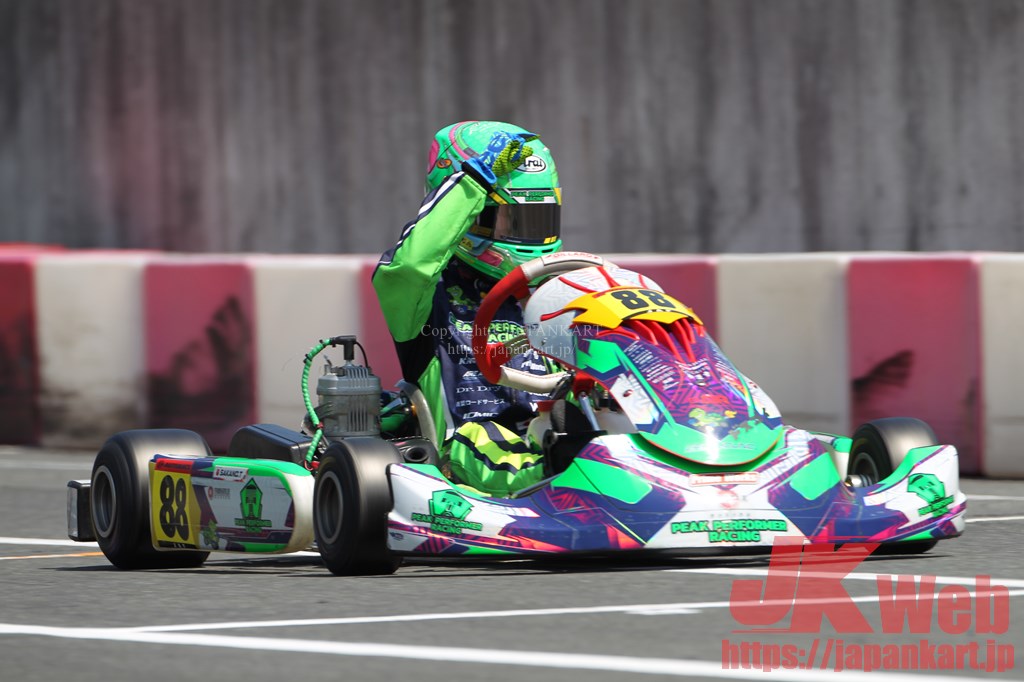 JAPANKART's tweet photo. #AUTOBACS #GPRカーティング第5戦結果速報
全日本OK
優勝：酒井仁、2位：酒井龍太郎、3位：中井悠斗
Jr
優勝：坂野太絃、2位：林樹生、3位：今村昴星
Cadet
優勝：阿部瑠緯、2位：丹羽舜也、3位：久田朱馬
Shifter
優勝：中里龍昇、2位：伊藤聖七、3位：島弘光

午後からは第6戦です！ https://t.co/IsX8Pq3OGl