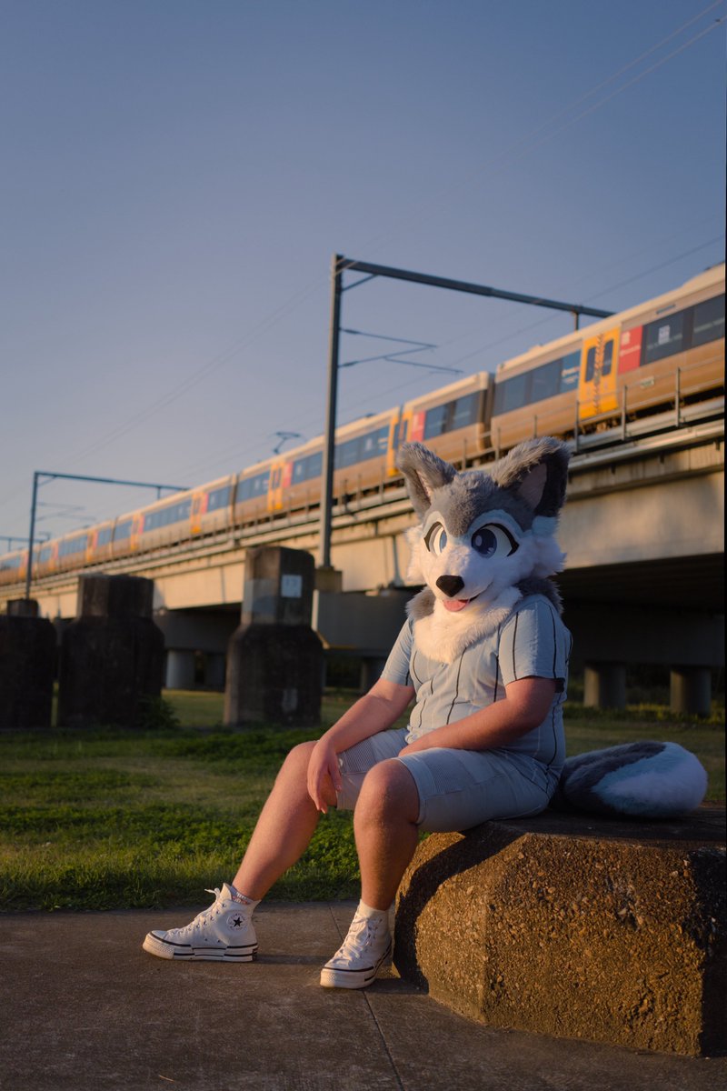 🚂 
🪡: <a href="/Manguwu_/">Mango</a> 
📸: <a href="/majorhobo/">ℴ𝒷𝓁ℯℴ</a>