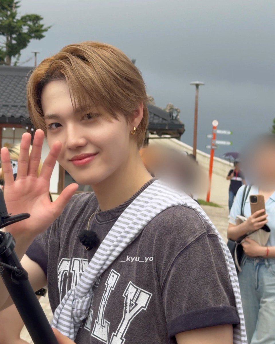 _kyu_yo's tweet image. 도영이가 덥다고 물 많이 마시래요➿