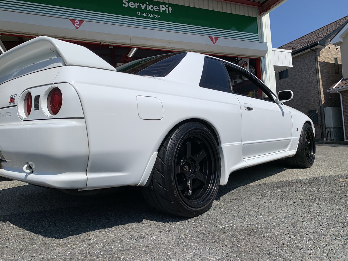 新作！！ ADVAN Racing GT-BEYOND R 早速2台お取付けです！！ R32