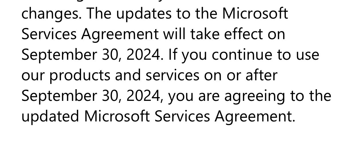 マイクロソフトから規約変更のお知らせメールが来たんだけど、変更実施年月日を盛大に間違えてて笑ったww