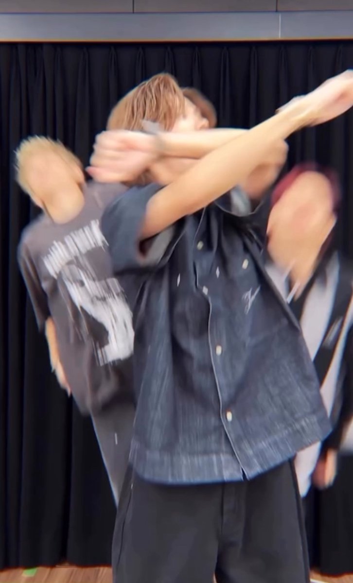 やっと少し元気でてきた！ˉ̶̡̭̭ ( ´͈ ᗨ `͈ ) ˉ̶̡̭̭
追加当選とかまだ望みあるしね！ほんのちょっとだけどもね( ´･ω･`)

3人は本当にかっこいいしずっと大好きだ(  ｰ̀֊ｰ́ )✨✨✨
いつか会いに行く！！