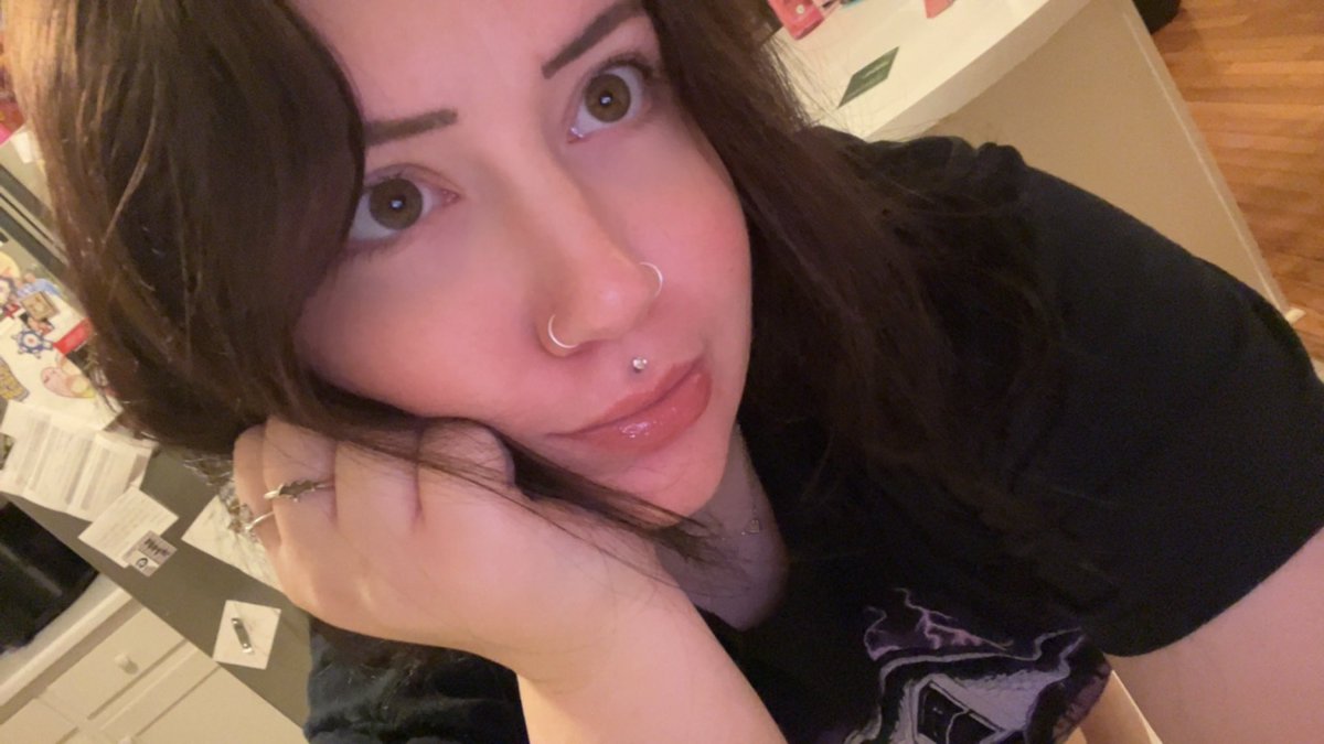 _finalgal's tweet image. Hey