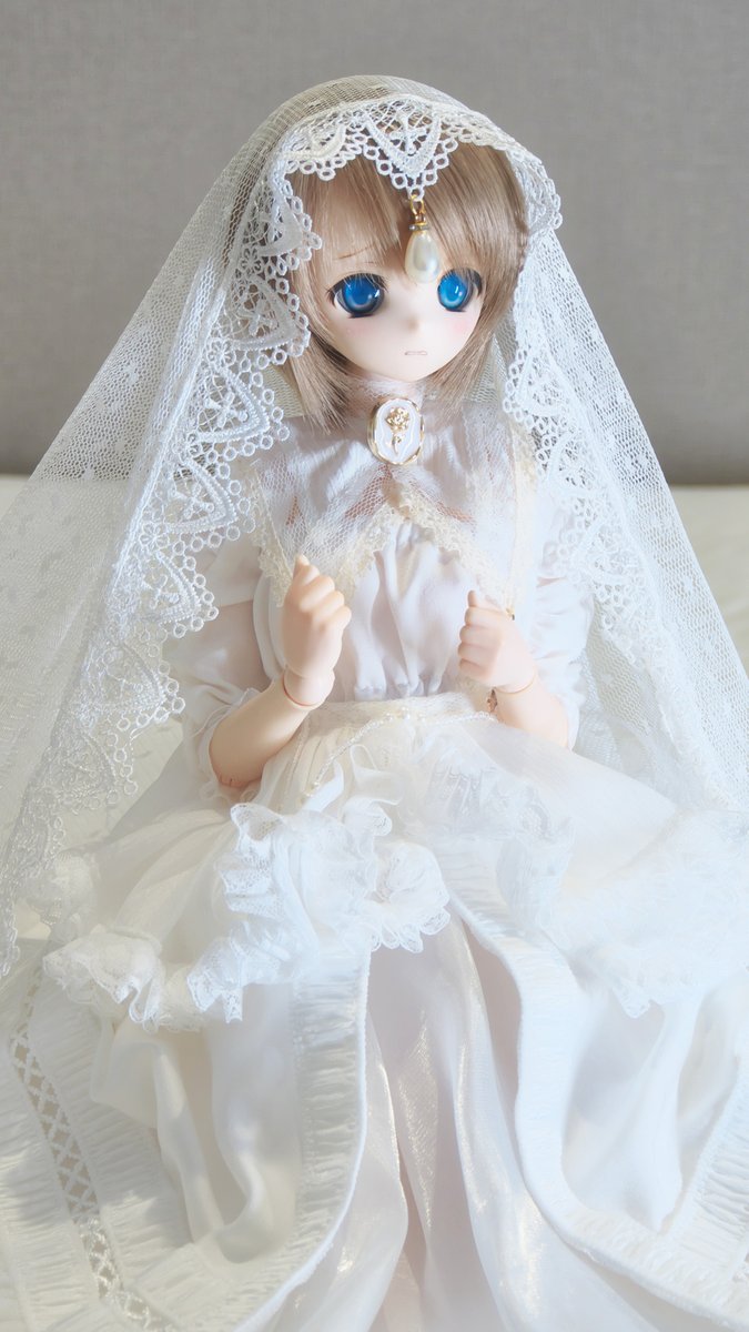 秋桜さん。
「なんでこんなの着せられてるの？」って感じの表情が好きｗ