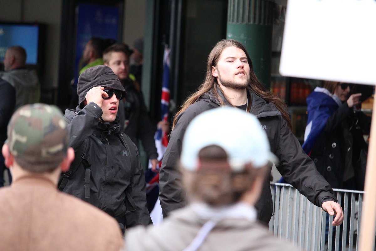 LensCompassion's tweet photo. Today was an anti-immigration rally in Melbourne led by the NSN. 

Use these photos how you wish. 

** LoC is anti-racist. We do not condone any of this. It was incredibly disturbing today how many people attended this racist rally. Always was, always will be Aboriginal land. https://t.co/2gqY0EIR6W