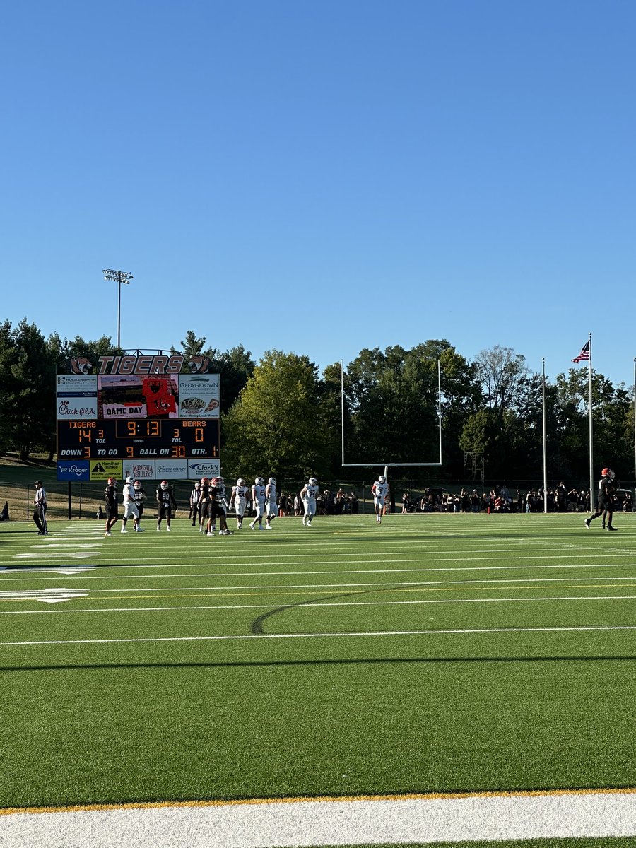 Cash Smith (@cashsmith_) on Twitter photo Had an awesome time at <a href="/Gtown_Football/">Georgetown College Football</a> !! Thank you <a href="/CalebCorrill/">Caleb Corrill</a> for having me and my teammates out there today! #builtbyburg <a href="/BurgFBCoach/">Nick Ayers</a> <a href="/Landon_hittle2/">Landon Hittle</a> Had an awesome time at <a href="/Gtown_Football/">Georgetown College Football</a> !! Thank you <a href="/CalebCorrill/">Caleb Corrill</a> for having me and my teammates out there today! #builtbyburg <a href="/BurgFBCoach/">Nick Ayers</a> <a href="/Landon_hittle2/">Landon Hittle</a>
