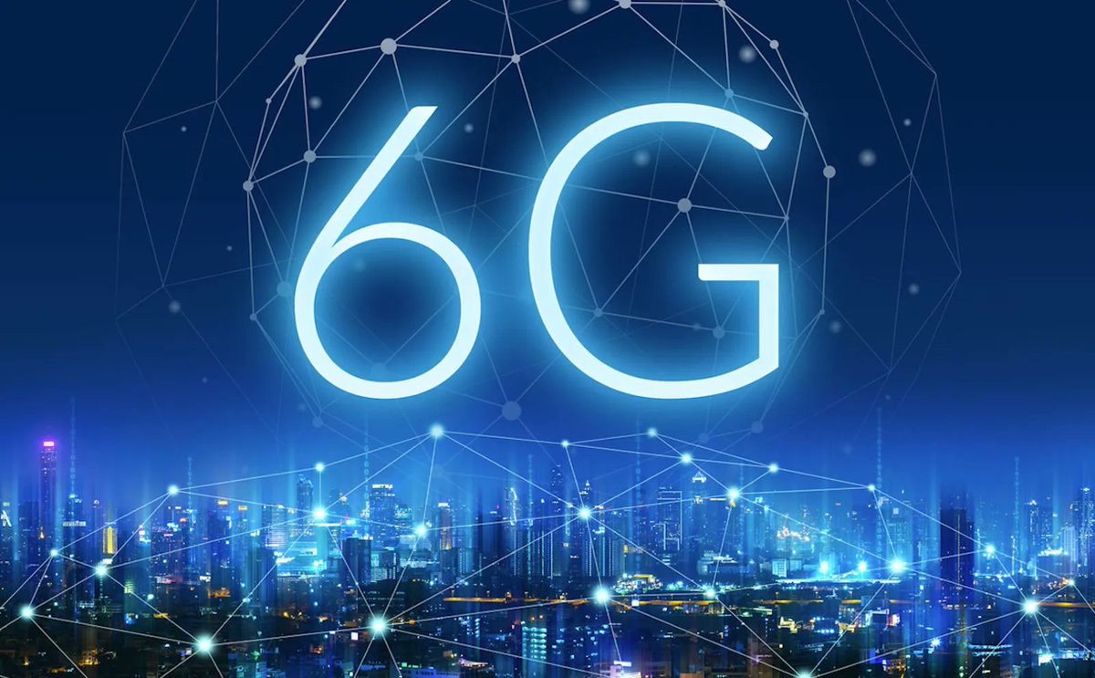 BREAKING:

🇨🇳 China has introduced the world's first "universal" 6G chip capable of providing high-speed internet across all frequencies - South China Morning Post

This will potentially increase speeds by 5,000 times compared to the current level of internet in rural areas of