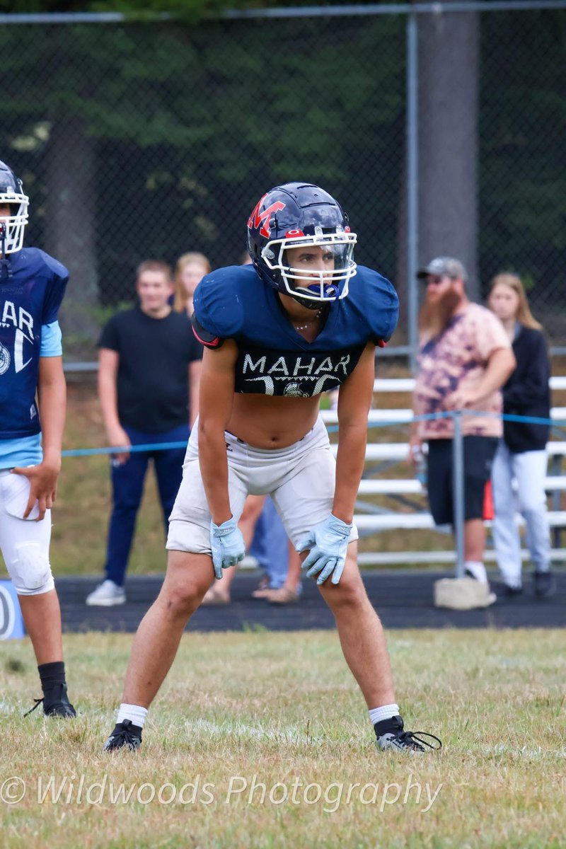 Carterhitshard's tweet photo. Scrimmage vs Murdock highlights.

•Offense: 3 catches, 66 yards, 1 TD, 
•Defense: 6 tackles, 1 assist (7 total), 2 sacks #classof2027 #Highschoolfootball #football https://t.co/a3pl6X3obq
