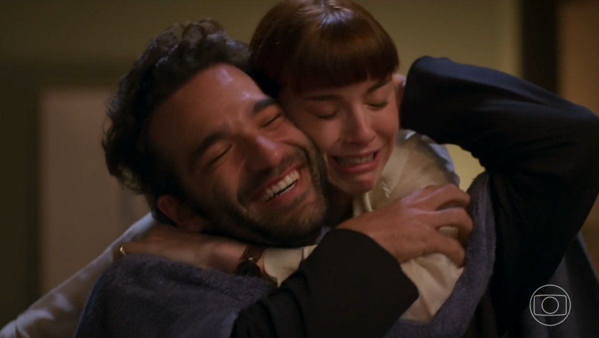 luquinha's tweet image. os desgraçados são muito lindos juntos que ódio