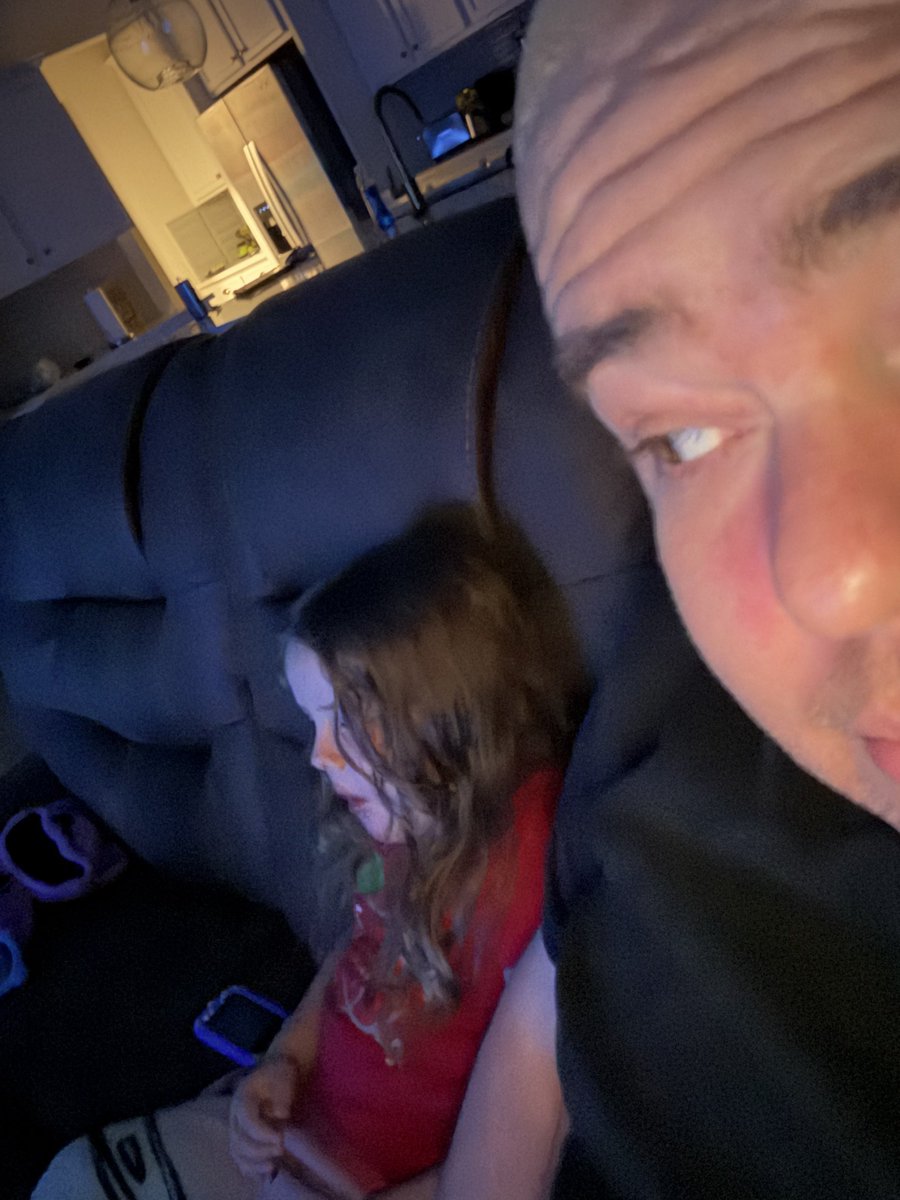 Kidbehindacamera tweet media