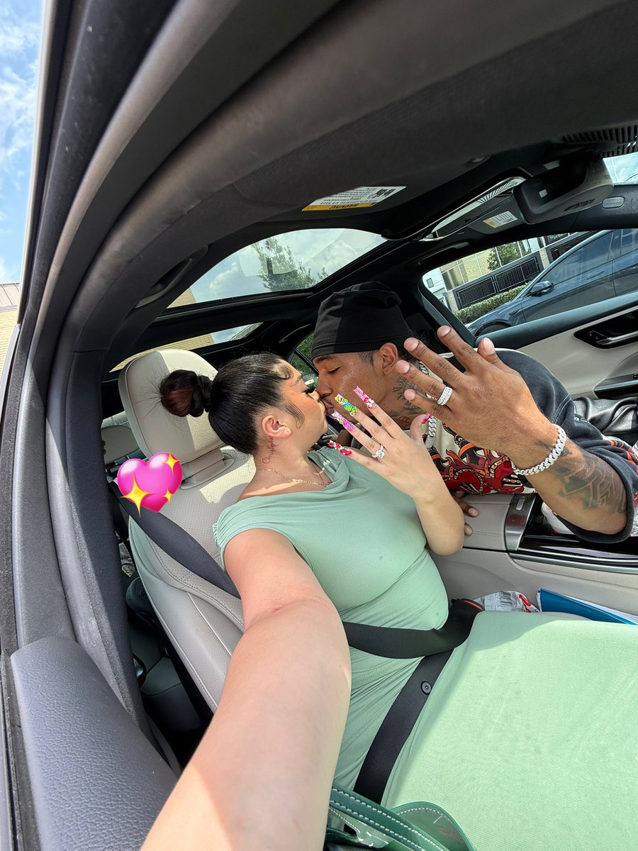 thespitroastcouple tweet media