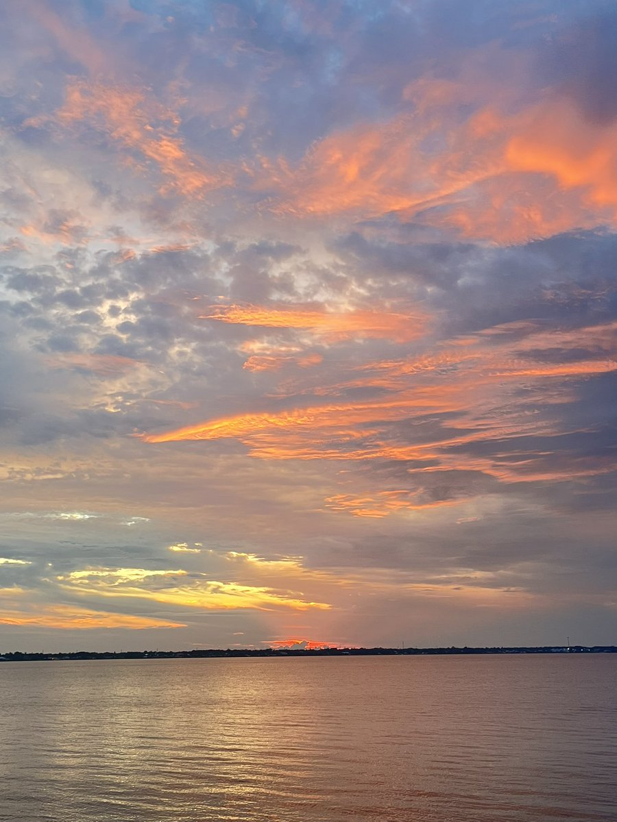 NGamblin's tweet image. I celebrated my parent’s 50th anniversary with them today. We ended the day watching a beautiful sunset. Life is good.