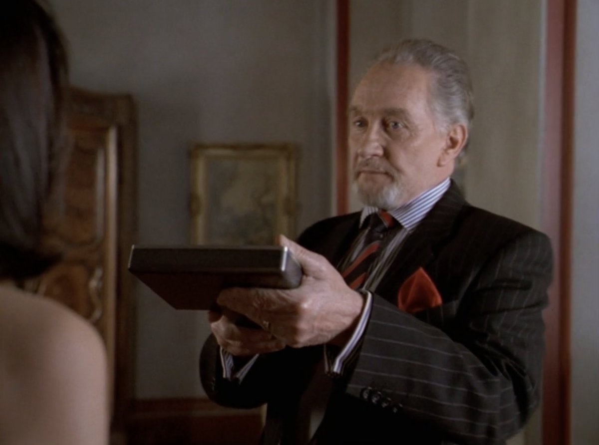 SlidersFanBlog's tweet image. You know it's a parallel world when grandpa is the computer whiz.
#SlidersRewatch