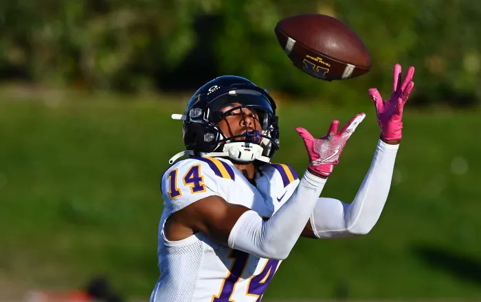 NEW👇

Judge Nash emerges as San Francisco star in Riordan’s rout of McClymonds

STORY: mercurynews.com/2025/08/30/jud… | <a href="/Judge_Nash/">Judge Nash</a> <a href="/MikeMitche11Jr/">Michael Mitchell Jr.</a> <a href="/Maxwe11Mitchell/">Maxwell Mitchell</a> <a href="/DJ_Sanchez2027/">DJ Sanchez 1️⃣</a> <a href="/cynai_thomas/">Cynai Thomas</a> <a href="/TommyTofi/">Tommy Tofi</a> <a href="/RiordanSports/">Riordan Athletics</a> <a href="/RaisedThatWay27/">JC</a>