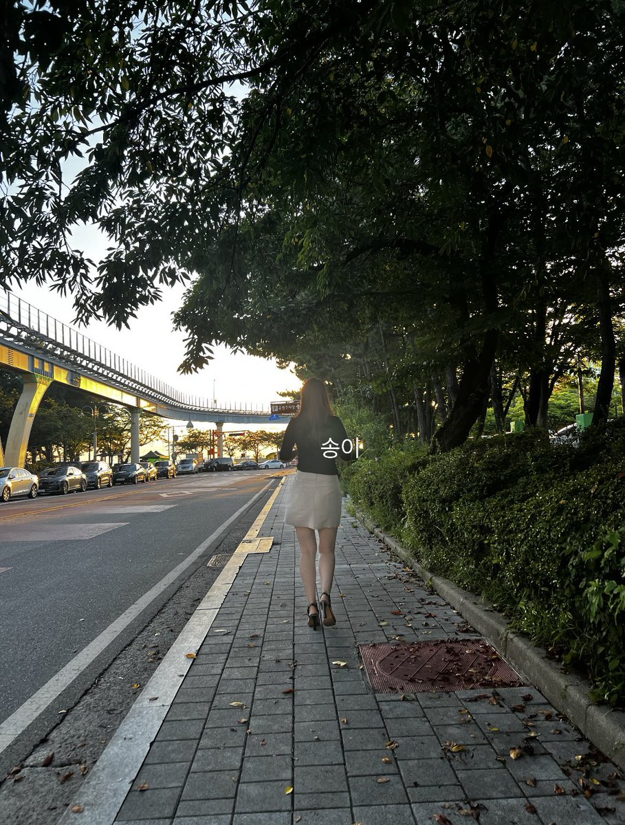 송이부부 tweet media