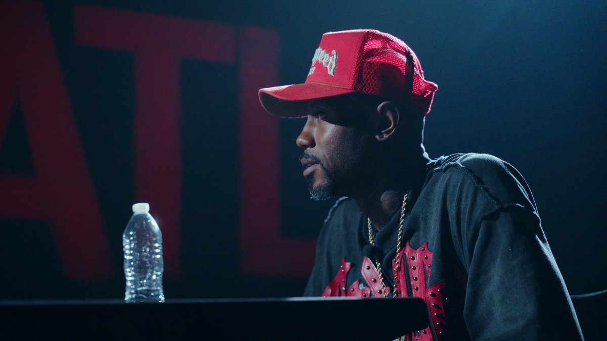 US GOV: SO GUYS....ALIENS
ME: ....BEEN FILMN AN ALIEN FOR 12 YEARS NOW