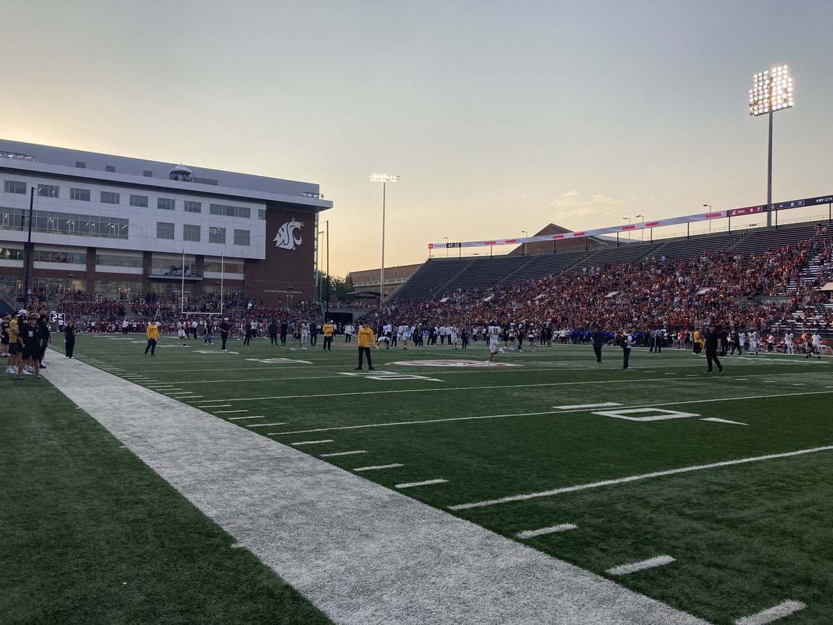 Austin Getz (@austingetzswx) on Twitter photo Heard there’s a big game here tonight idk.
Let’s do this <a href="/WSUCougarFB/">Washington State Football</a> <a href="/VandalFootball/">Idaho Football</a>! Heard there’s a big game here tonight idk.
Let’s do this <a href="/WSUCougarFB/">Washington State Football</a> <a href="/VandalFootball/">Idaho Football</a>!