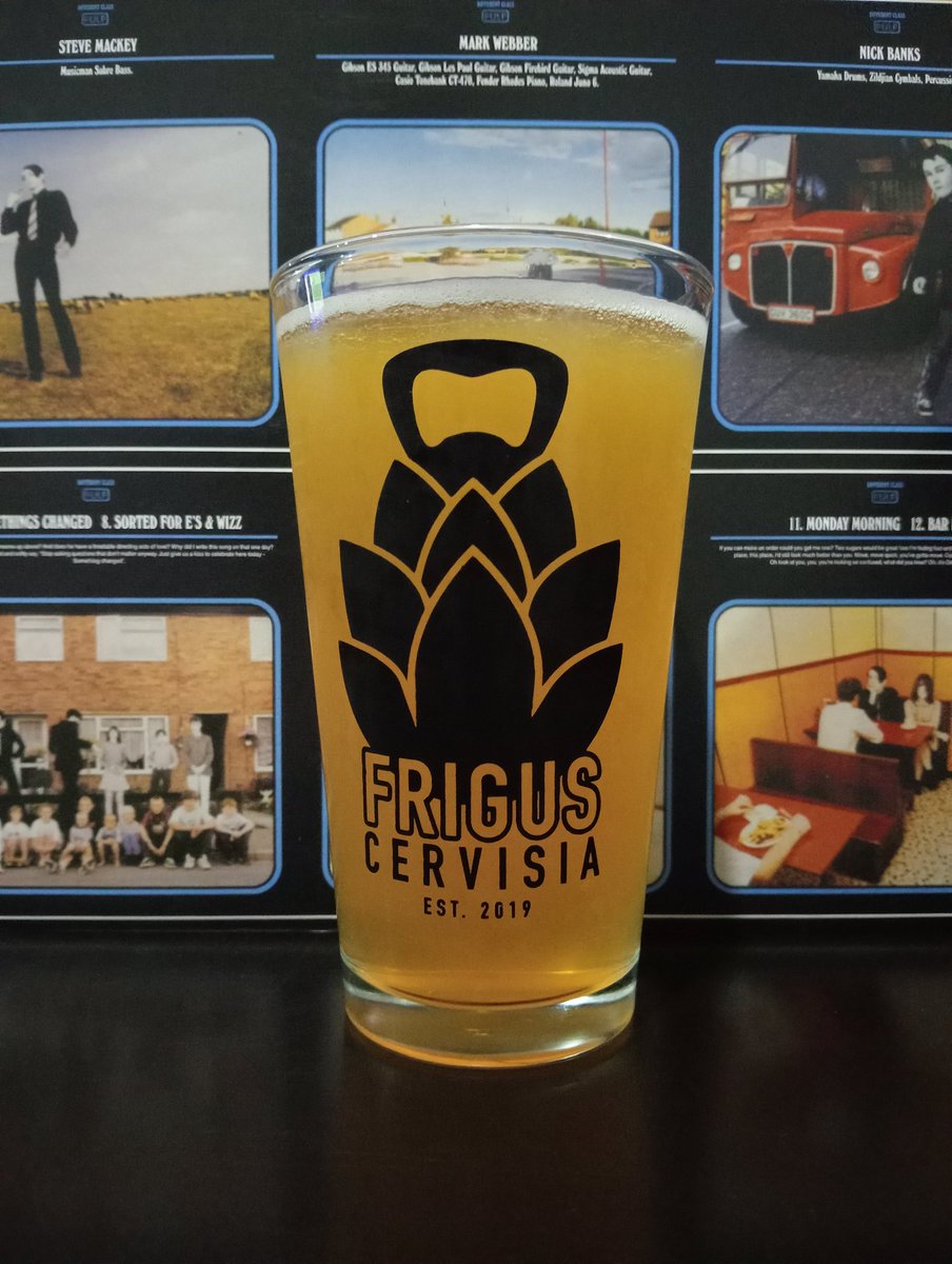 Ahora en el #CebadaYVinyl In Search Of Lost Time de Root+Branch una amarga y fuerte WC IPA con 6.5%

Different Class de Pulp, 1995

#Frigus #beer #cerveza #craftbeer #beerme #beertime #BrothelHB #beerlover #vinylrecords #vinylcollection #drinkbeer #drinks #bier #birrq