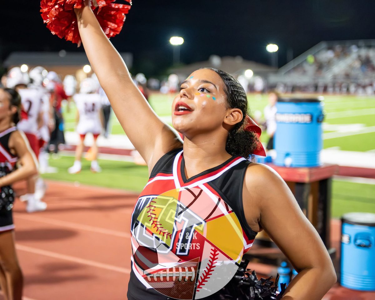 CandKPhoto7's tweet photo. ...but wait, there's more! How about some more sneak peeks from last night?
Part 5 https://t.co/kcalX5rgmQ