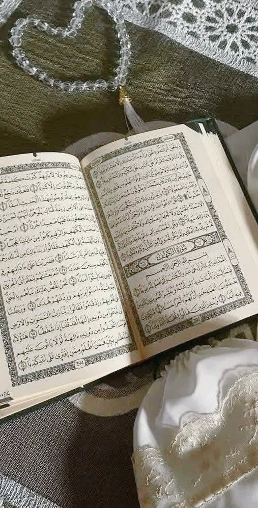রাসূল (ﷺ) বলেছেন–
তোমরা মৃত্যুকে বেশি বেশি স্মরণ করো, কেননা এটি সব রকম ভোগ-বিলাসের স্বাদ নষ্ট করে দেয়।

____ (তিরমিজি, হাদিসঃ ২৩০৭)