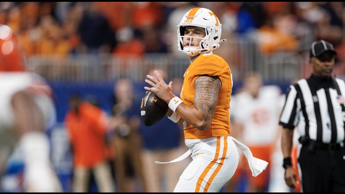 nflrealtime2's tweet photo. Joey Aguilar had a good showing against Syracuse in Tennessee's 45-26 victory, going 16-28 with 247 passing yards and 3 TDs. We'll see how Nico Iamaleava fares against Utah in about an hour. 
#GBO #Vols https://t.co/tFof22ok2a