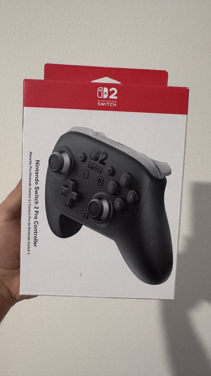 luisgreatgames's tweet photo. Yesterday, I just got the Switch 2 Pro Controller!! 🎮 #NintendoSwitch2 #NintendoSwitch2ProController #Switch2 #gamer #gaming #gamingcommunity #videogames https://t.co/rbRkQUiwl8