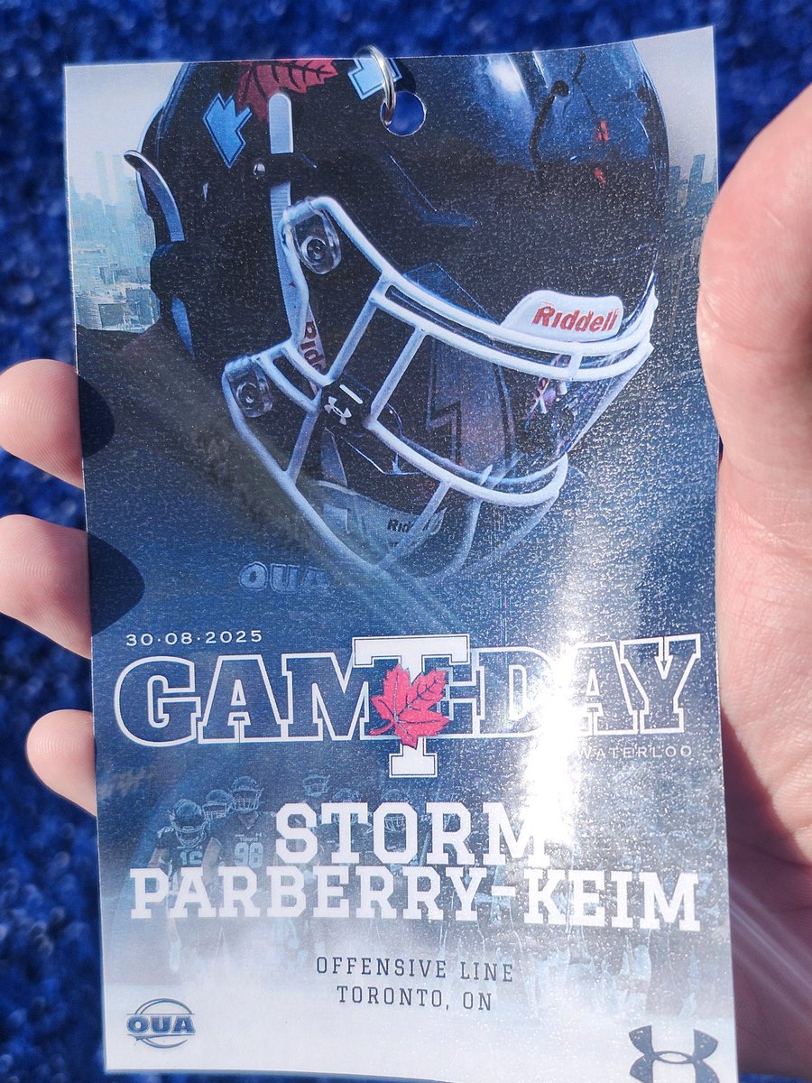_ready2block_'s tweet photo. Thank you @TommyKanichis and @DAVarsityBlueFB for the game day visit! https://t.co/G3tk2C18LE