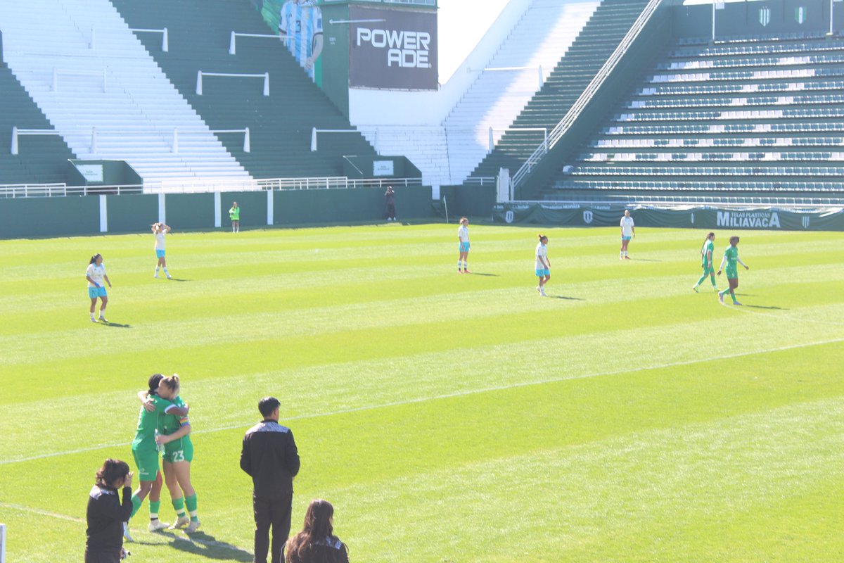 OrgulloFutfem's tweet photo. En esta oportunidad las jugadoras del taladro tuvieron la localía. El encuentro se disputó a las 14 hs. Talleres se llevo el triunfo.El encuentro finalizó 1 a 0.
#FútbolFemenino https://t.co/zjjhDxZ29L