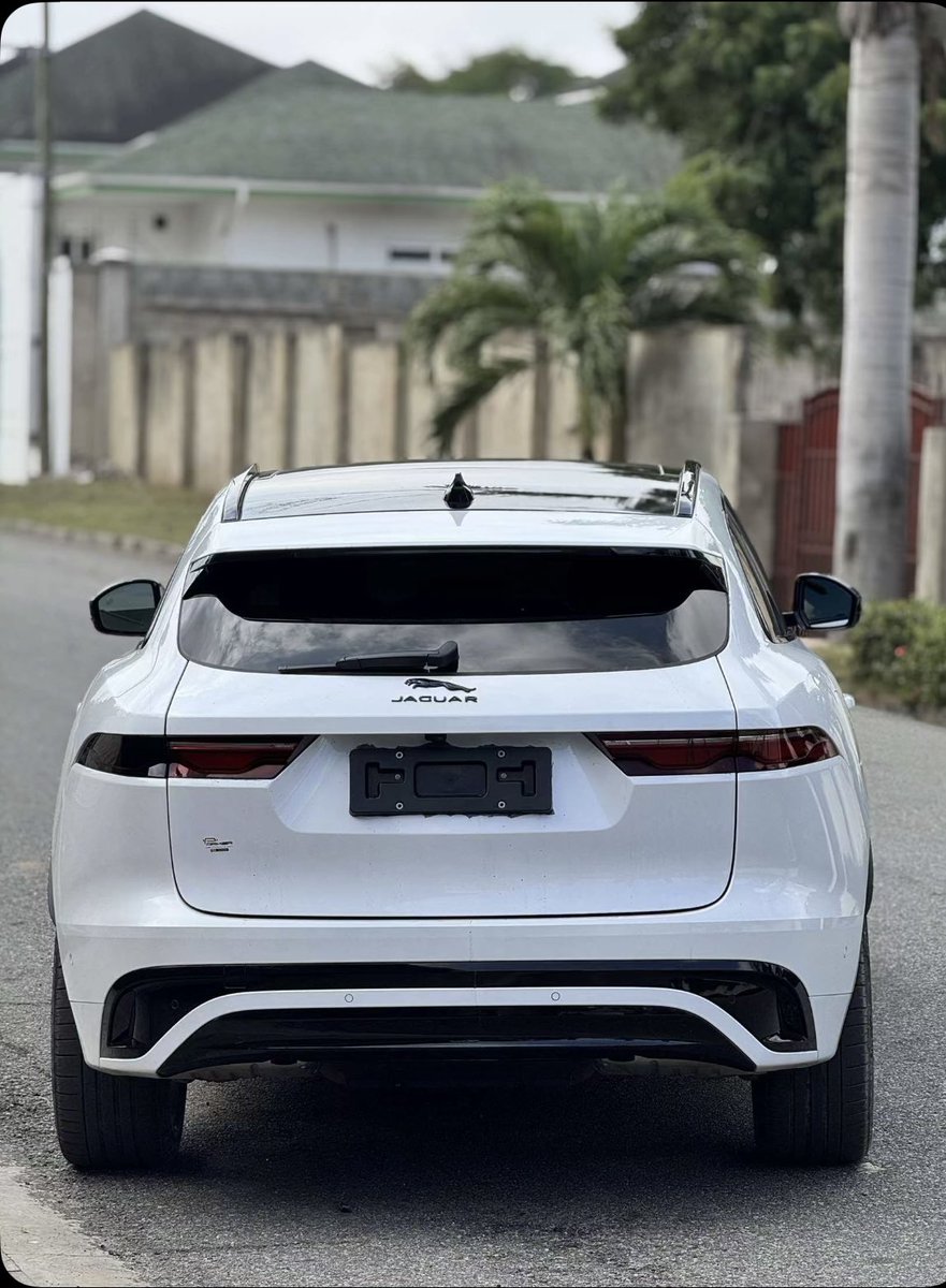 trapwrld99's tweet photo. 2024 Jaguar F pace 
Recently cleared 
Fully Loaded
Price $90,000 https://t.co/7rEV3YodLa