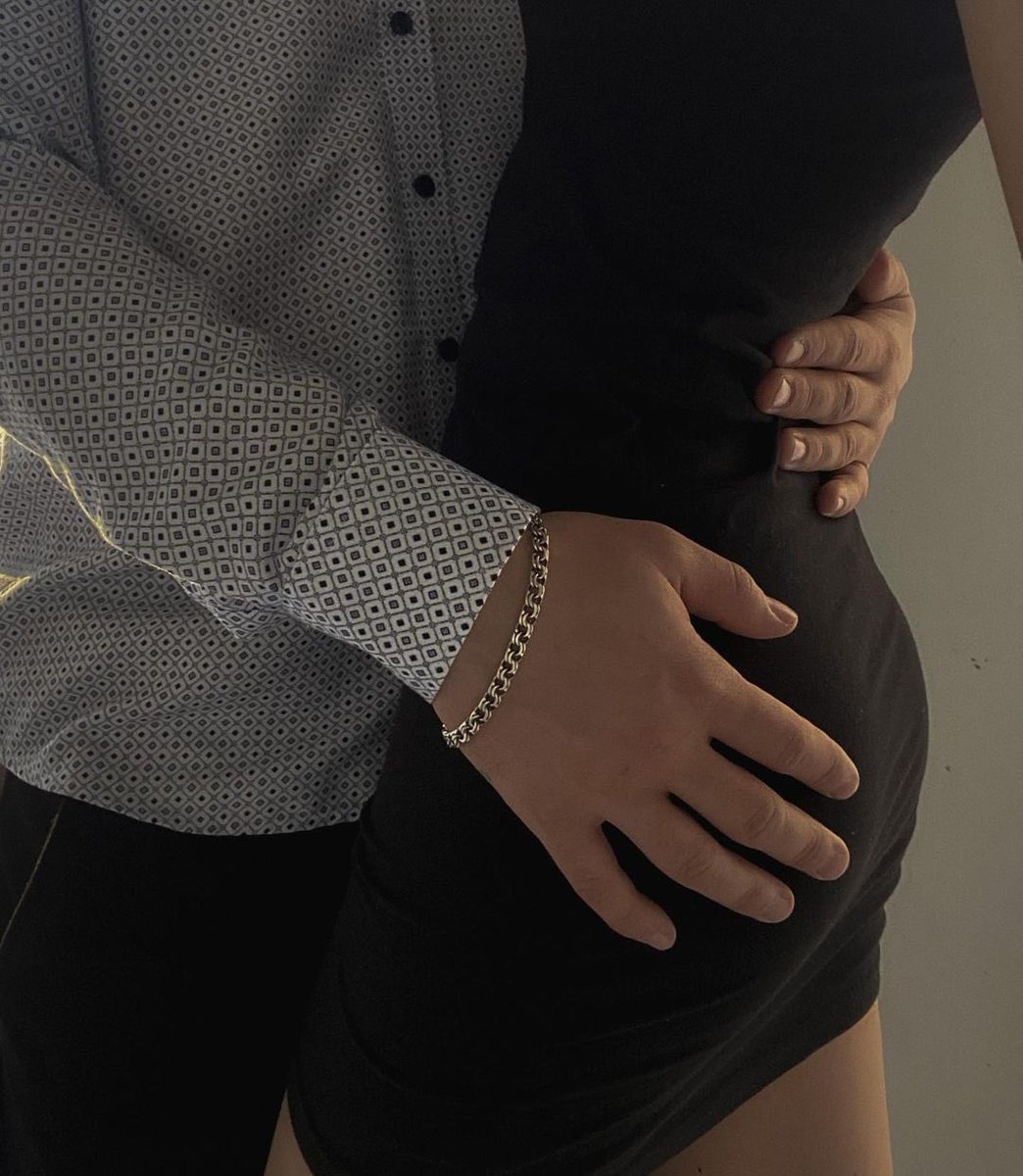 其实我没有那么色，我只是在寻找那双可以托举我的大手。