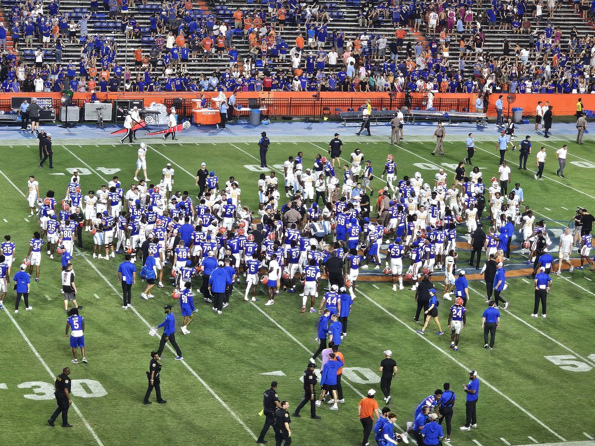 BALLGAME!!!

#GoGators 
#ITSGETTINGMERKY