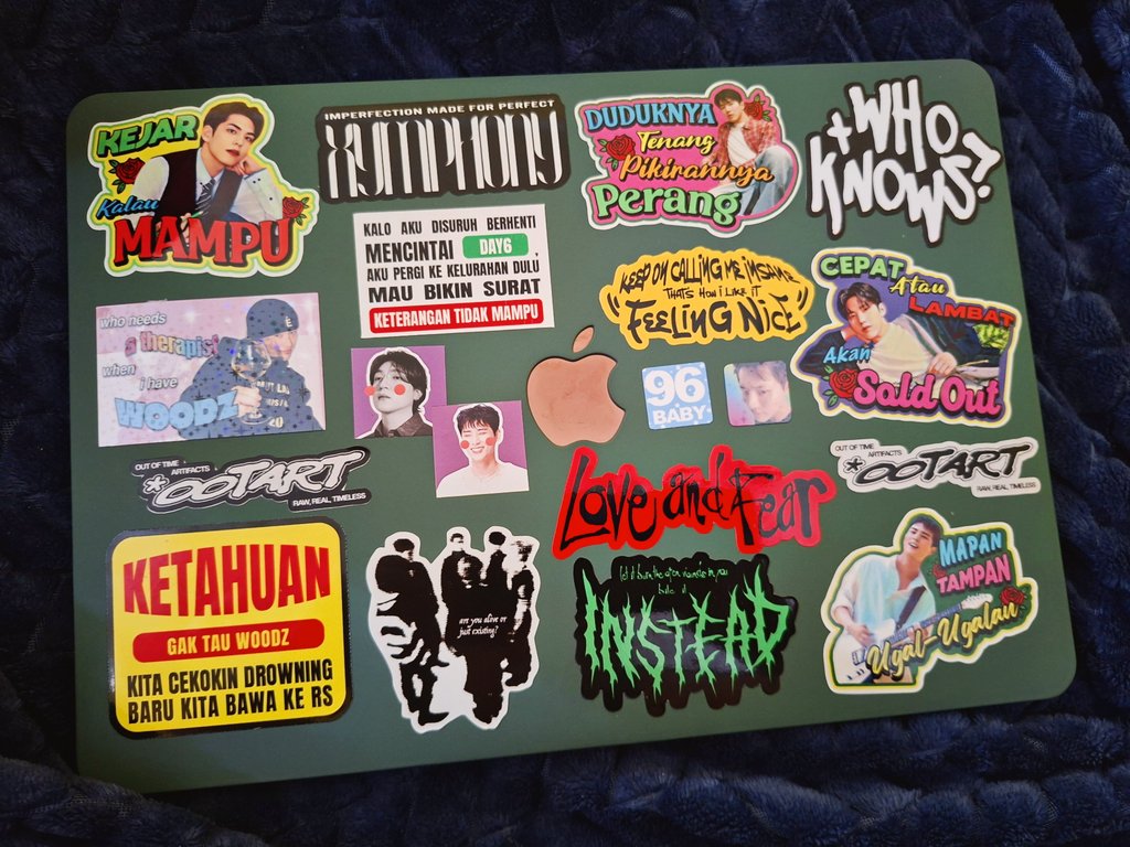 *intermeso sdkit* tubas krisis stiker angkot kh, kga nemu2 w buat tempelan sini