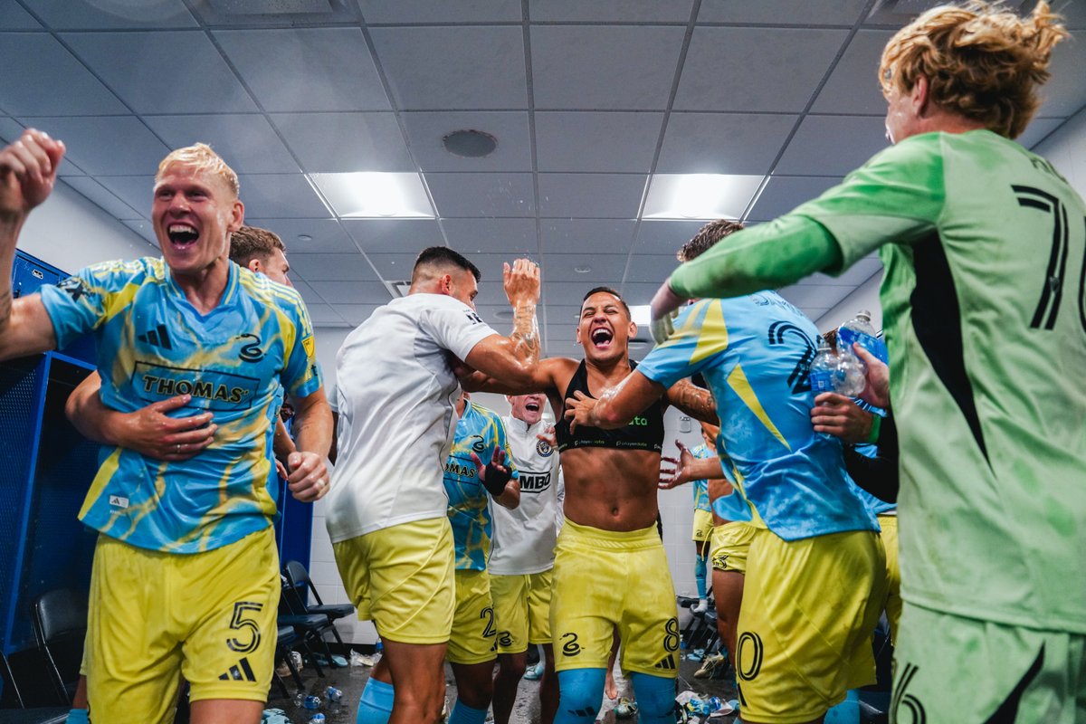 PhilaUnion's tweet photo. Celebrating a playoff clinching dub 🥳

#DOOP https://t.co/53nDxih68T