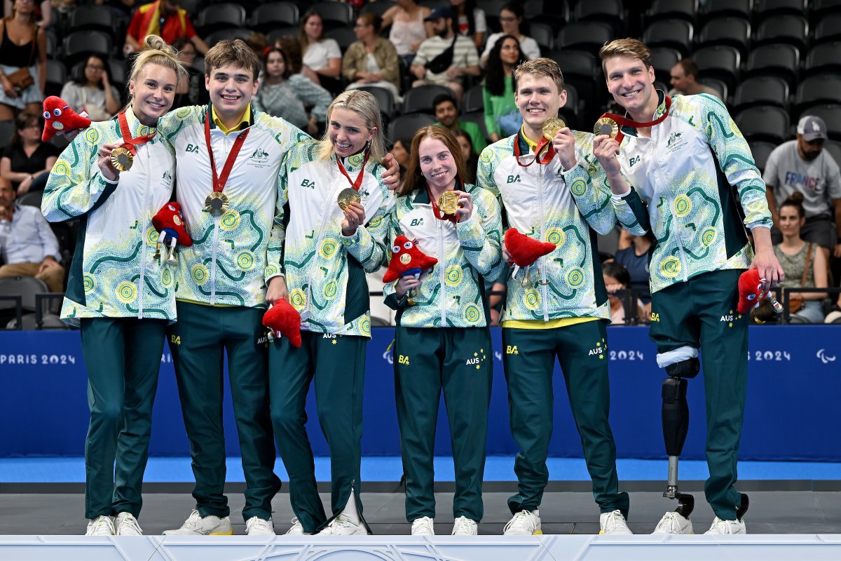 #Throwback moment! Jesse Aungles, Tim Hodge, Emily Beecroft and Alexa Leary stormed home for gold in the 34-point 4x100m Mixed Medley Relay, with Keira Stephens and Callum Simpson setting it up in the heats 🥇

<a href="/Paralympics/">Paralympic Games</a> <a href="/SwimmingAUS/">Swimming Australia</a> <a href="/DolphinsAUS/">Australian Dolphins Swim Team</a> | #Paris2024 #Paralympics