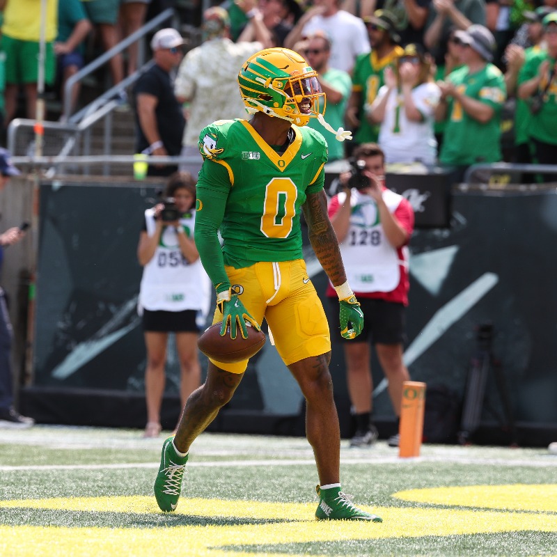 GzpaP9wboAAhHLw?format=jpg&name=900x900